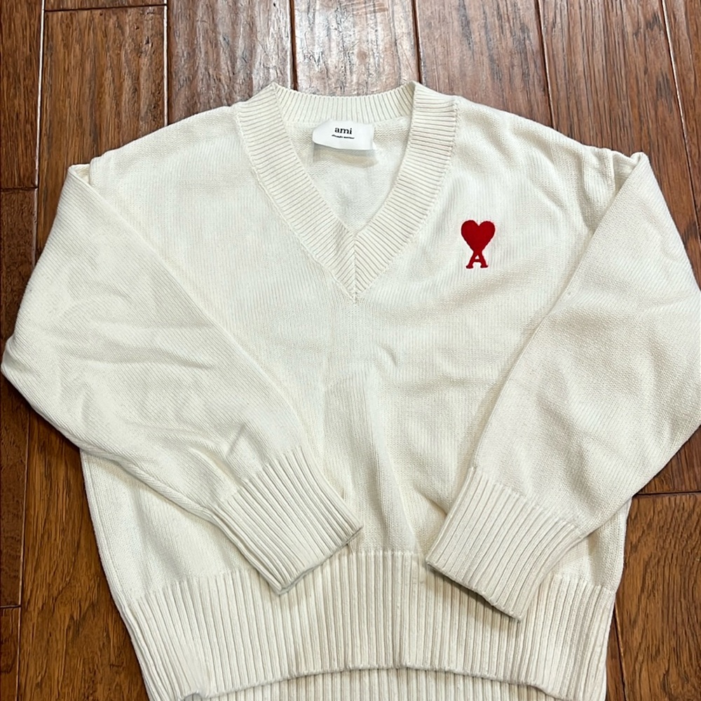 Ami Cream V-Neck Sweater with Red Logo